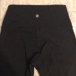 Black Lululemon 7/8 Leggings